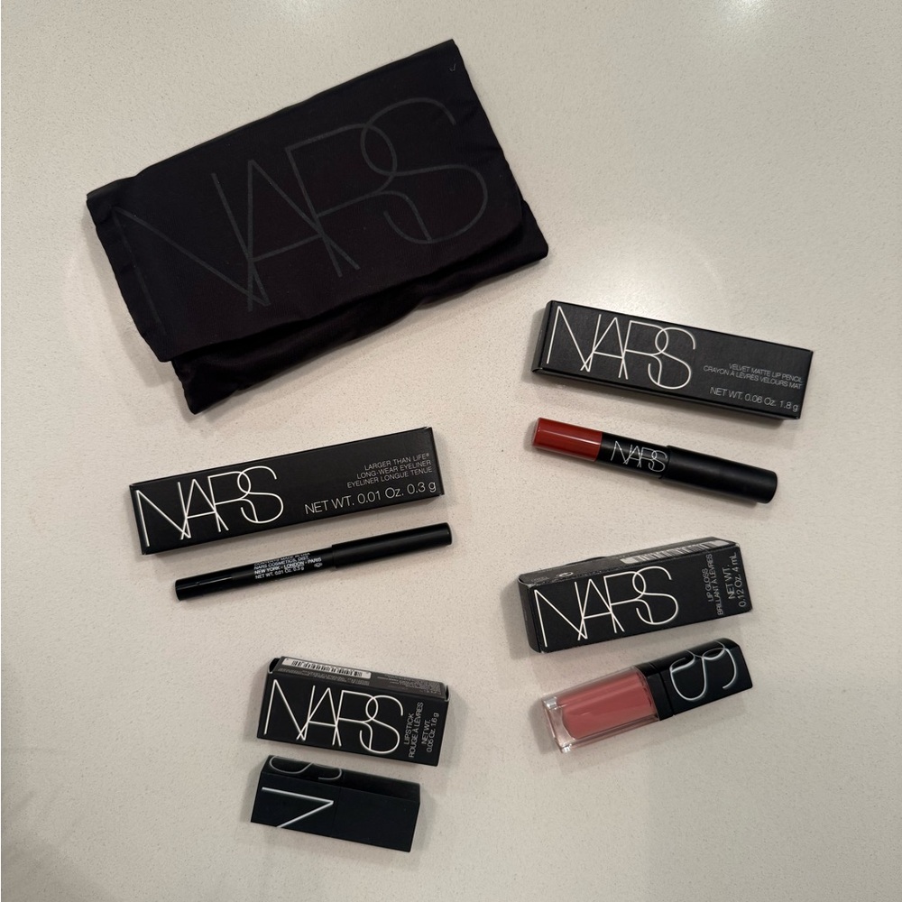 NWT NARS Mini Set x 5 Collection — Rose Lip Shades, Black Eyeliner